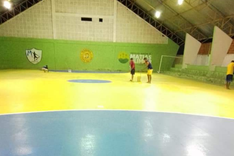 União e Solidariedade: Atletas Matienses Reformam Ginásio Poliesportivo para o Futsal