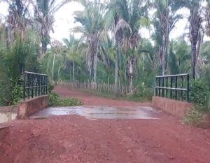 O Antes e o Depois Ponte do Povoado Caiçara: O Impacto Positivo da Ponte de Cimento e Concreto Graças ao Deputado Limma