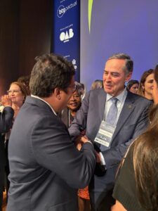 O Encontro de Gigantes: Dr. Carlos Júnior e Ministro Barroso no G-20